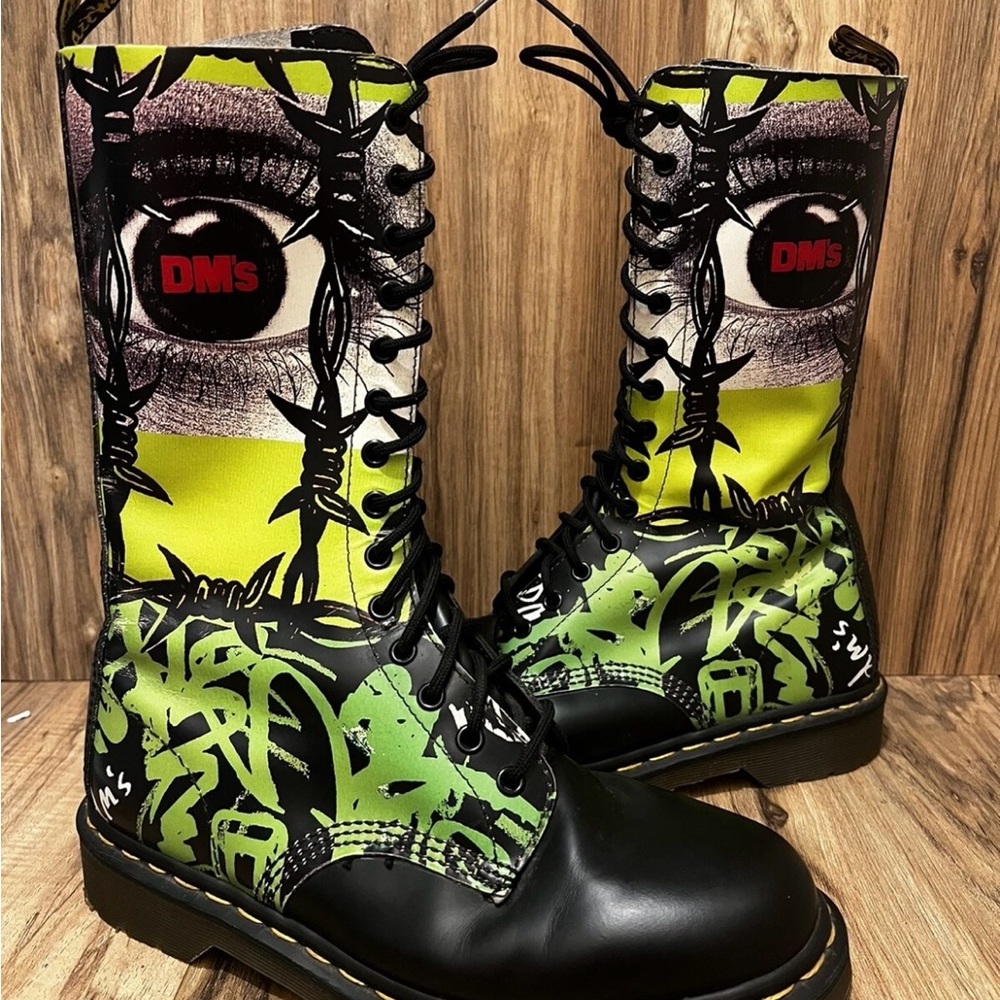 RARE Doc Marten graffiti 14 eye boots UK size 8